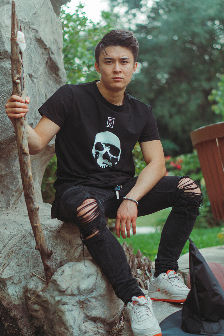 Expired Men's Y2K Grunge Graphic T-Shirt